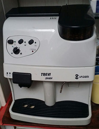 Espresso Maschine Typ Saeco für Espresso (kl. Menge Kaffee) - Heißwasser und Kaffee