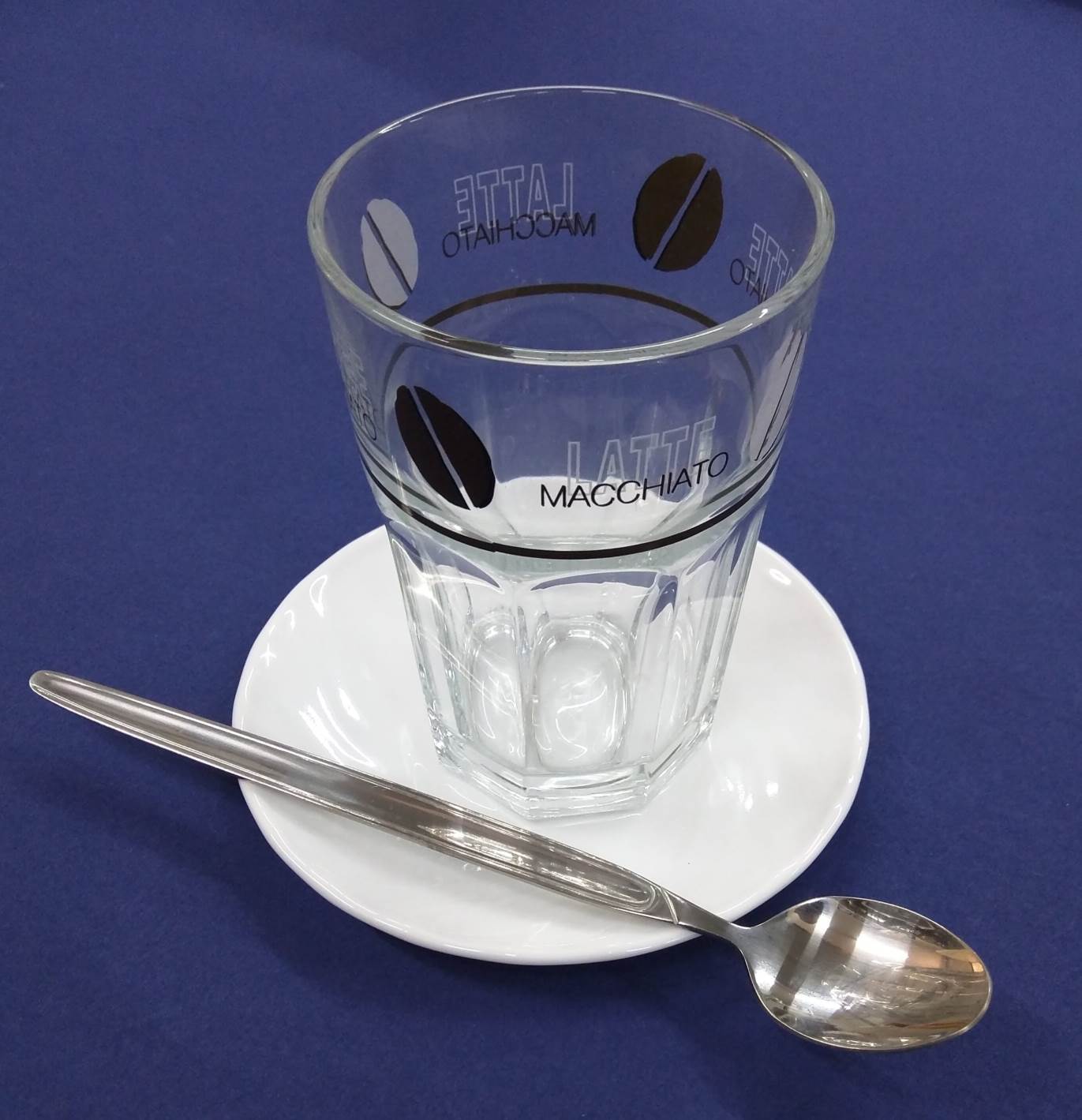 Original Latte Macchiato Glas ca 0,3 Ltr. Komplett mit weißen Unterleller und Langstiel Löffel